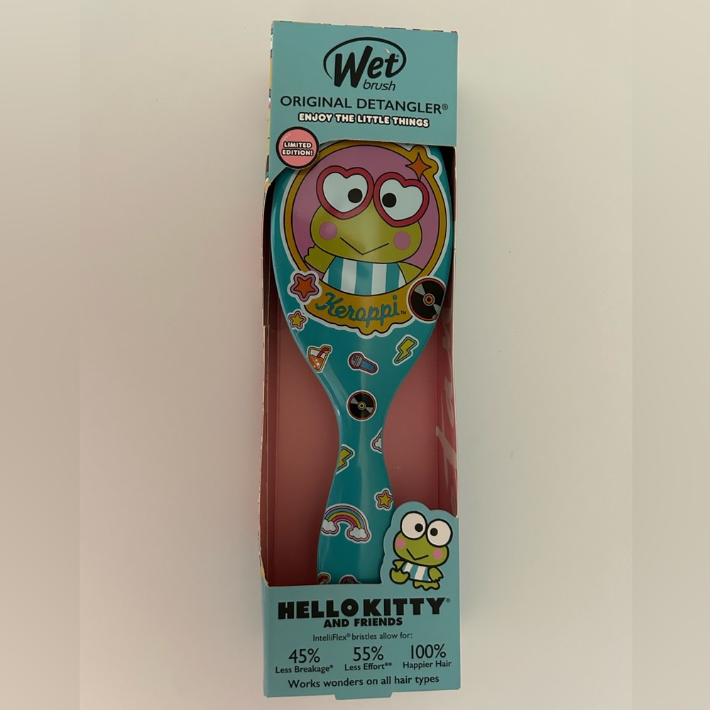 Sanrio Hello Kitty Kerropi Wet Brush